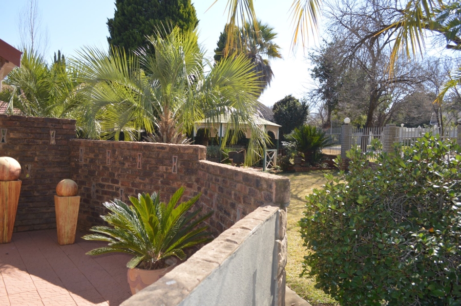 4 Bedroom Property for Sale in Wilkeville North West